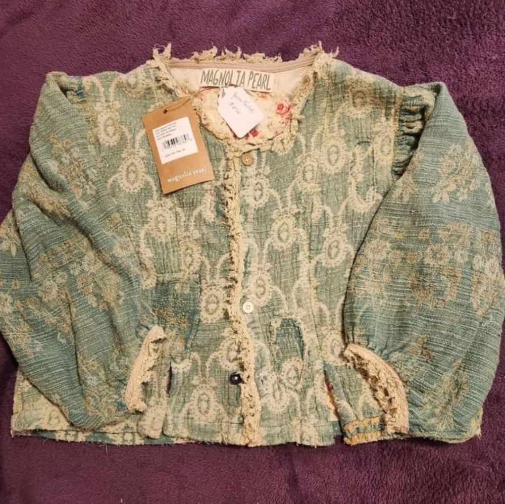 Magnolia Pearl, one size, light green.